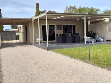 Front of unit