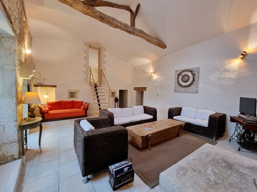 Gîte de charme et villégiature en Charente : votre escapade idéale