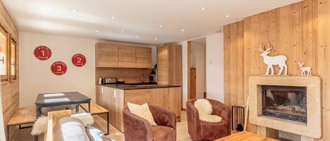 Télévision, cheminée