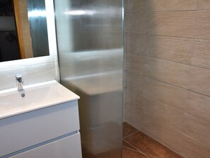 Bathroom - Cosy 2-room apartment in center, balcony, 4 pers (Pralognan-la-Vanoise)