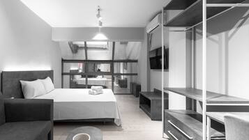 City Apartment | 1 bedroom, iron/ironing board, free WiFi