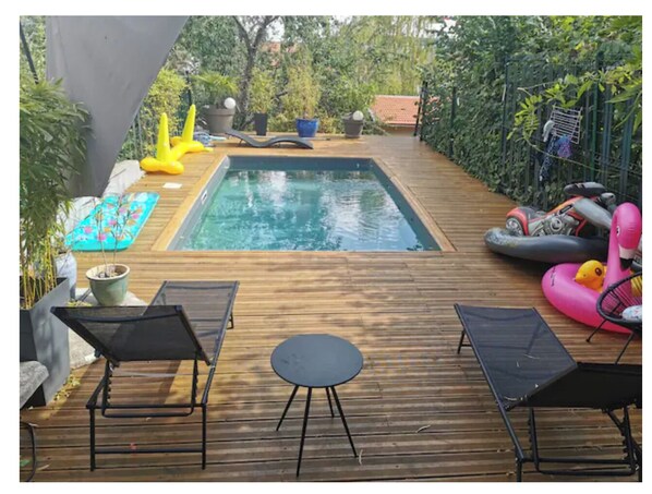 Piscine extérieure, piscine chauffée