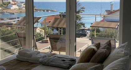 Modern Villa with Pool & Sea View-40m to the Beach