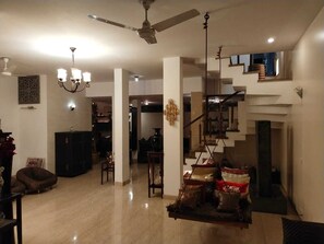 Interior - Elegant 7 star style independent, well furnished Home-Away property (New Delhi, Delhi, India)