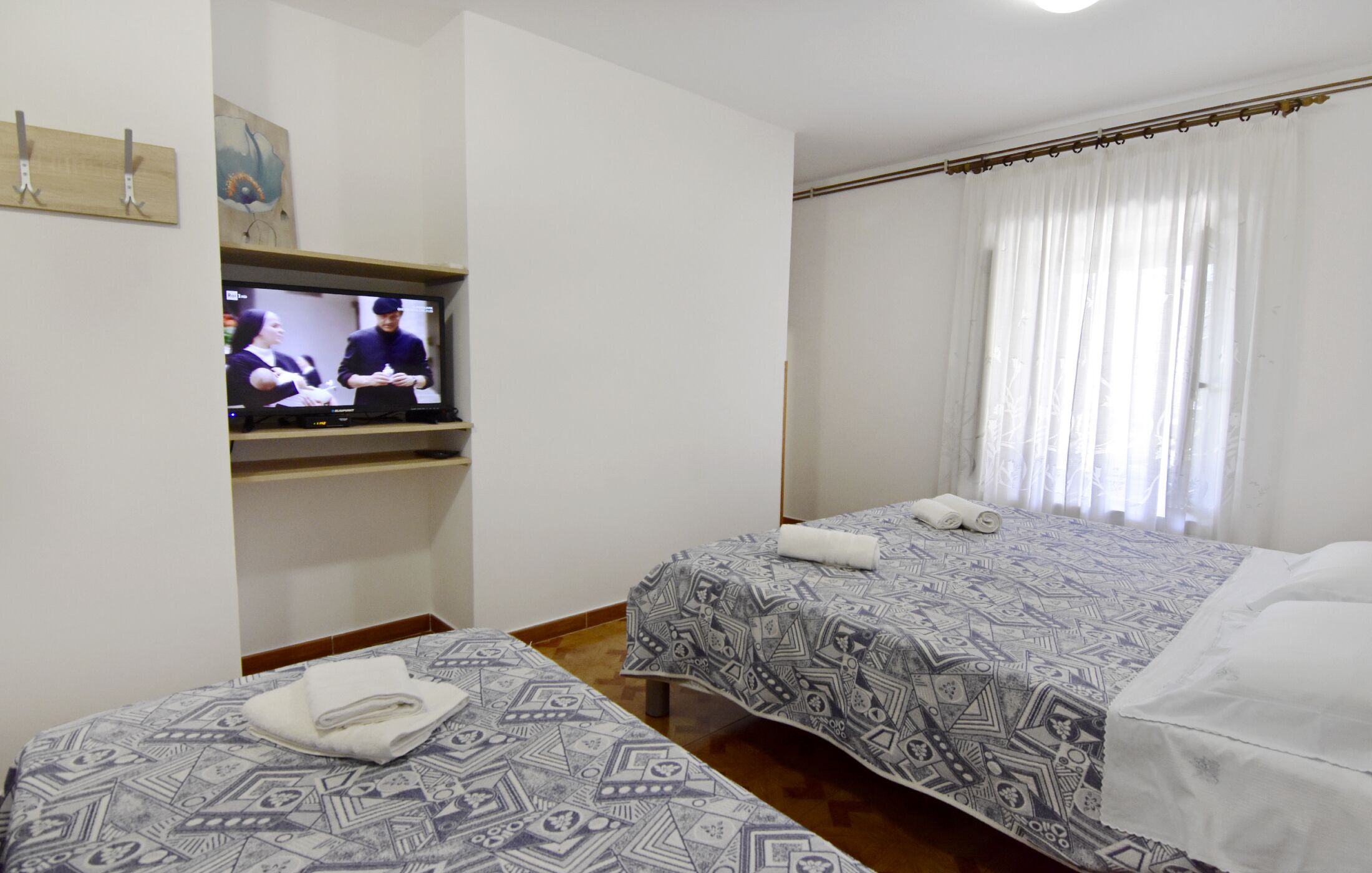 1 camera, Wi-Fi gratuito, lenzuola