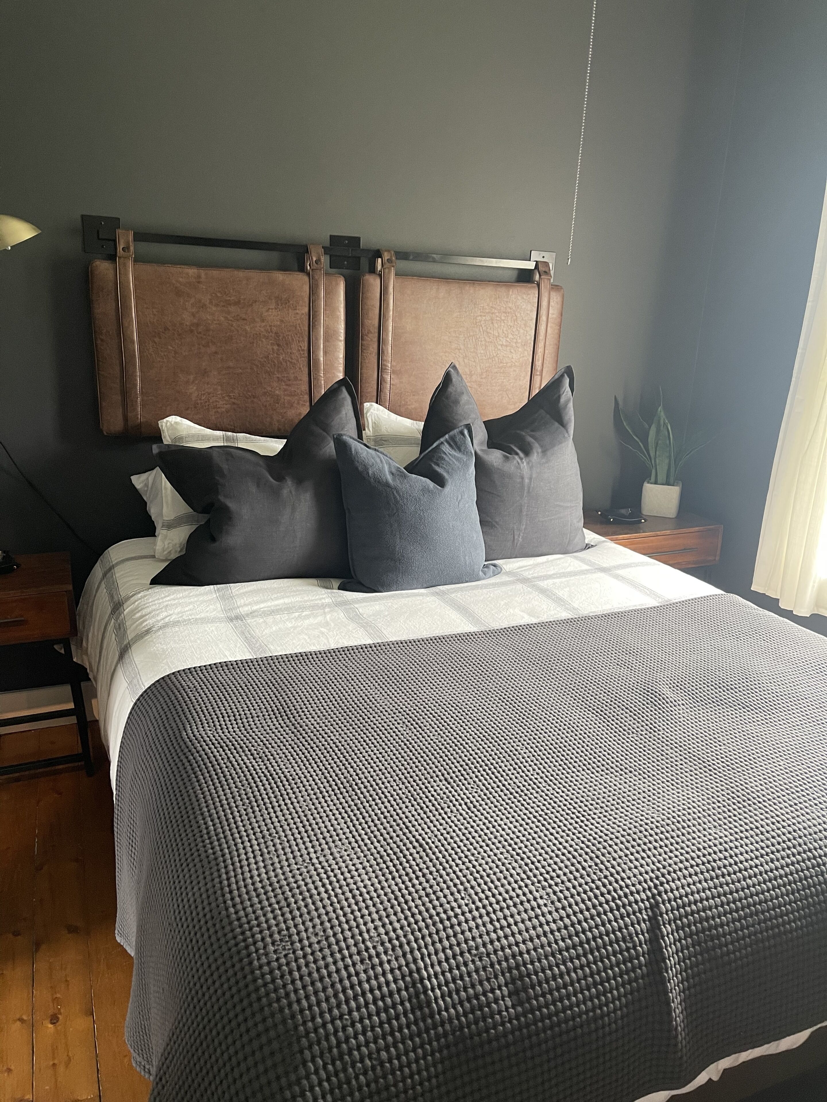 2 chambres, fer et planche à repasser, accès au Wi-Fi (inclus)