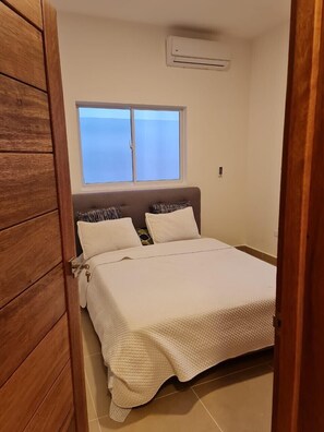3 chambres, fer et planche à repasser, accès au Wi-Fi (inclus)