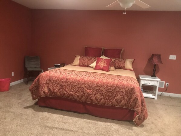 3 bedrooms, WiFi, bed sheets