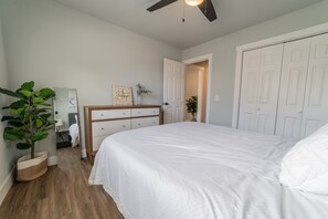 2 bedrooms, desk, iron/ironing board, travel cot
