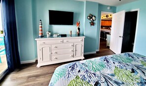 4 bedrooms, iron/ironing board, free WiFi, bed sheets - Oceanfront Paradise in Cherry Grove Beach S. Carolina! (North Myrtle Beach)