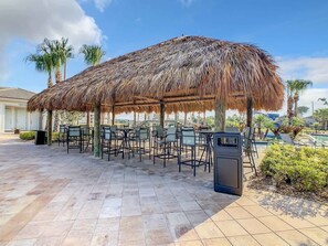 Outdoor dining - Magical Disney Getaway / Two Clubhouses / Splash Park Fun (Kissimmee)