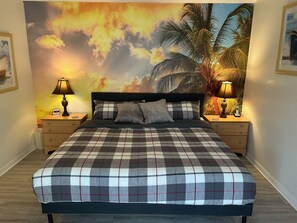 4 bedrooms, in-room safe, desk, iron/ironing board