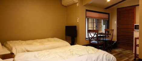 1 bedroom, desk, free WiFi, bed sheets