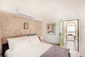 4 soverom, strykejern/-brett, reiseseng for barn og wi-fi (inkludert)