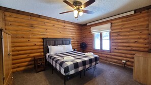 5 chambres, fer et planche à repasser, Wi-Fi gratuit, draps fournis