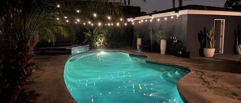 Piscine extérieure, piscine chauffée