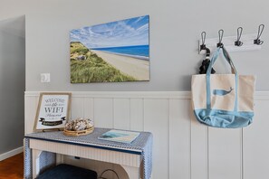 Interior - Bright 3 bedroom Cape cottage (Truro)