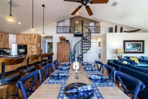 Dining - "Casa Azul Villa" - Beautiful Spacious Home with Private Pool, Dock, kayaks (Marathon)