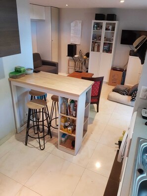 Interior - Studio 26 m2 Avec Terrasse de 22m2 à 400 m de la mer (Cagnes-sur-Mer)