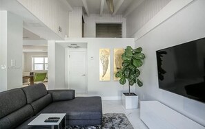 Living area - Modern Villa with Pool, near shopping and beach (North Miami)