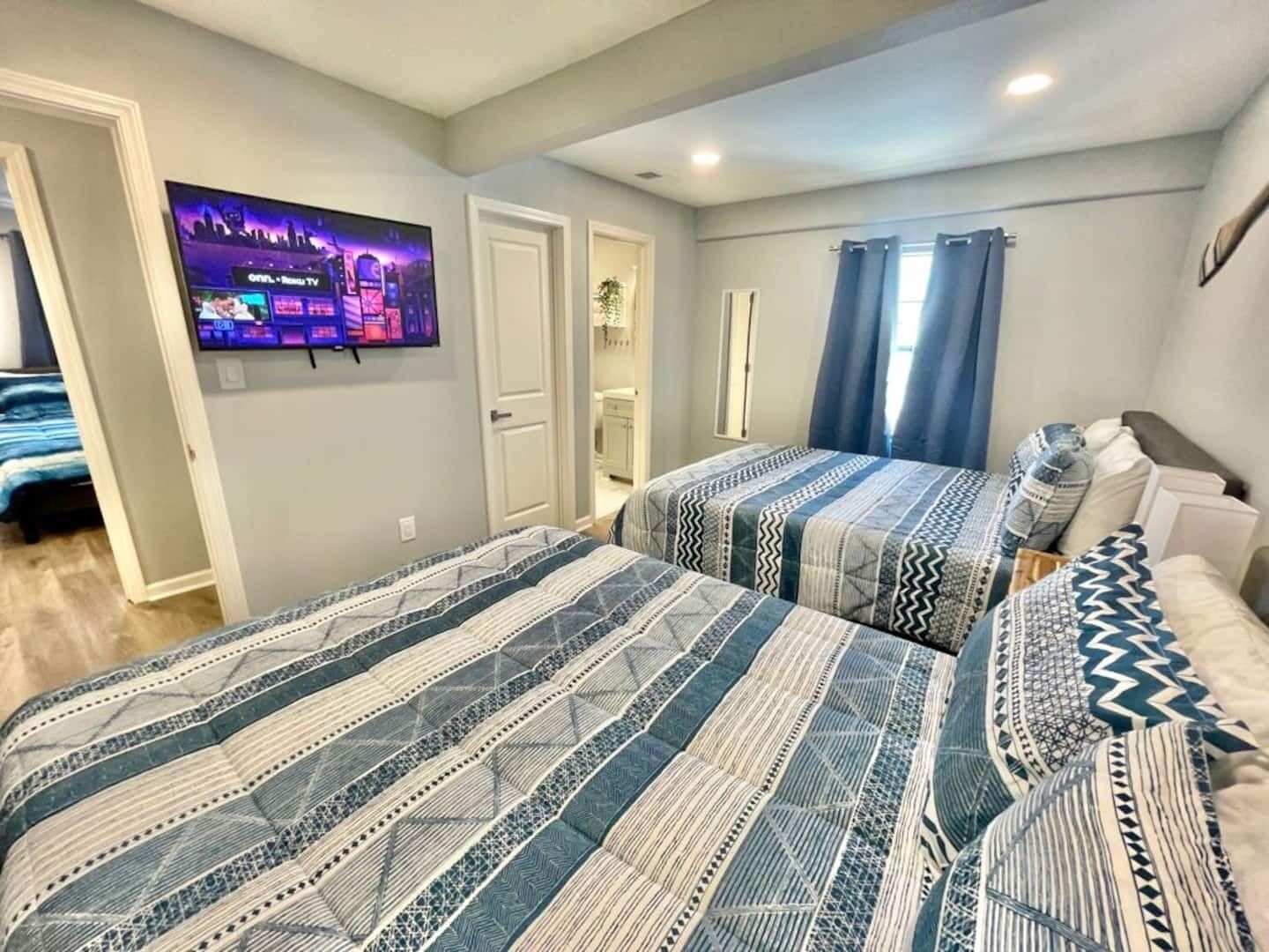 4 bedrooms, iron/ironing board, travel crib, free WiFi