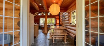 Willowbrae Chalet-Sophisticated Forest-Hot Tub