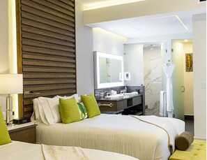 2 slaapkamers, een kluis op de kamer, een bureau, wifi