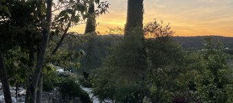 Gîte Passiflore calm and disconnection Cèze valley close to Ardèche beautiful views