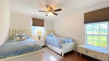 4 bedrooms, iron/ironing board, free WiFi, wheelchair access