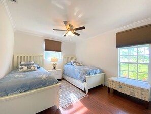 4 chambres, fer et planche à repasser, Wi-Fi gratuit