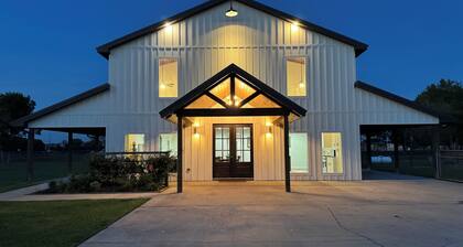 Texas Barn home