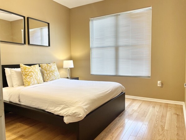 2 habitaciones, tabla de planchar con plancha y wifi gratis 