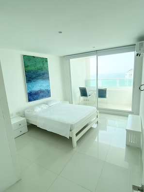 3 bedrooms, free WiFi, bed sheets, wheelchair access