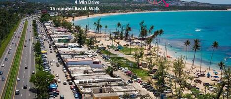 Una playa cerca, toallas de playa