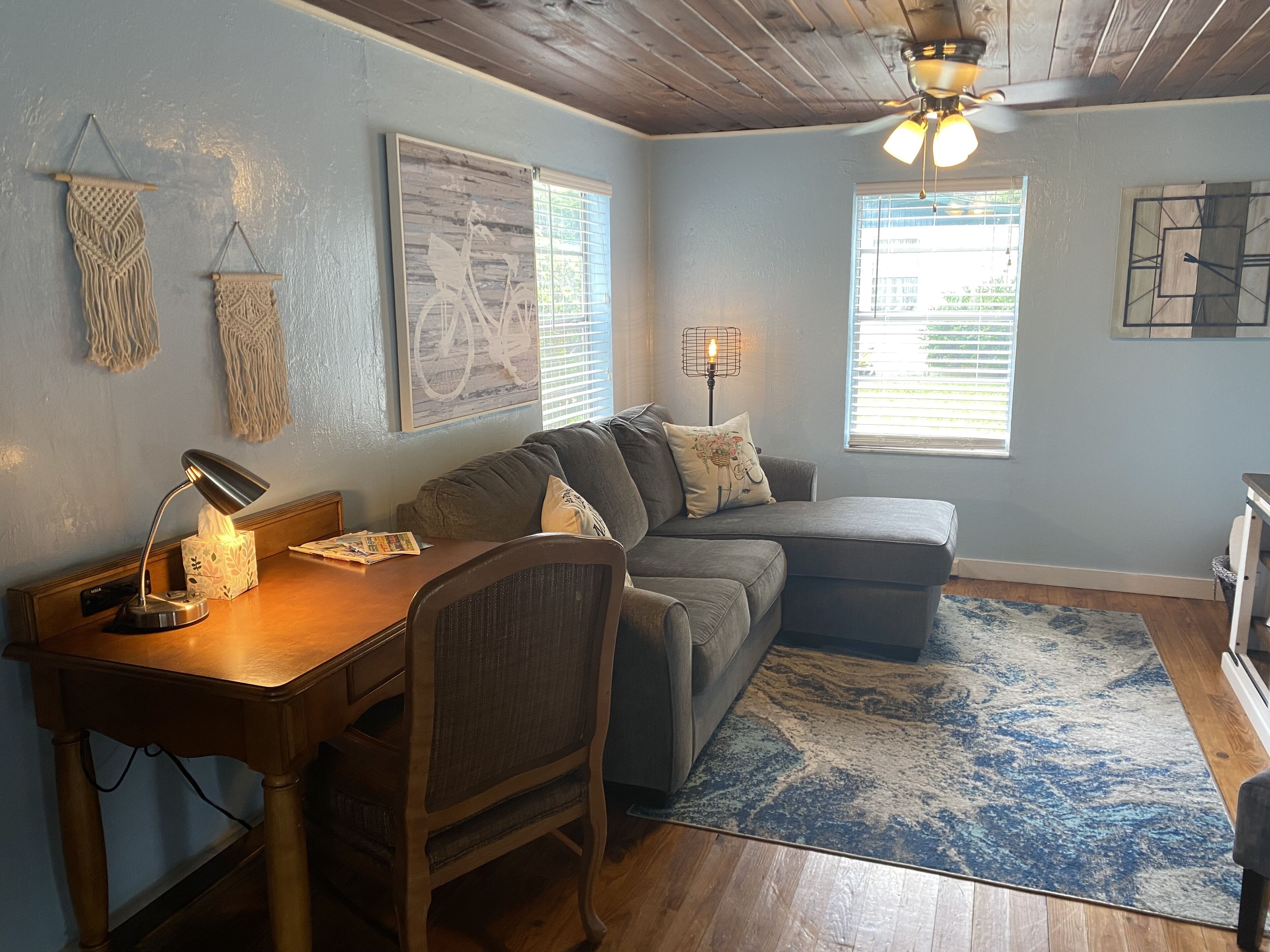 Smart TV, DVD player