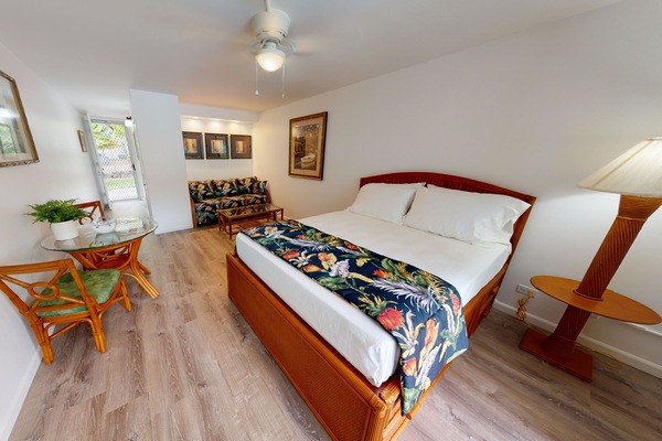 Queen bed dining area Queen Sofa bed