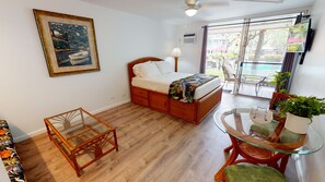 1 bedroom, WiFi, bed sheets - Poolside Cozy 1br, 1Qbed plus 1QSofa bed, Med refrig, sm kitchen,2min to Ocean (Kailua-Kona)