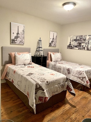 4 bedrooms, iron/ironing board, free WiFi, bed sheets