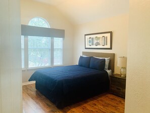 4 bedrooms, iron/ironing board, free WiFi, bed sheets