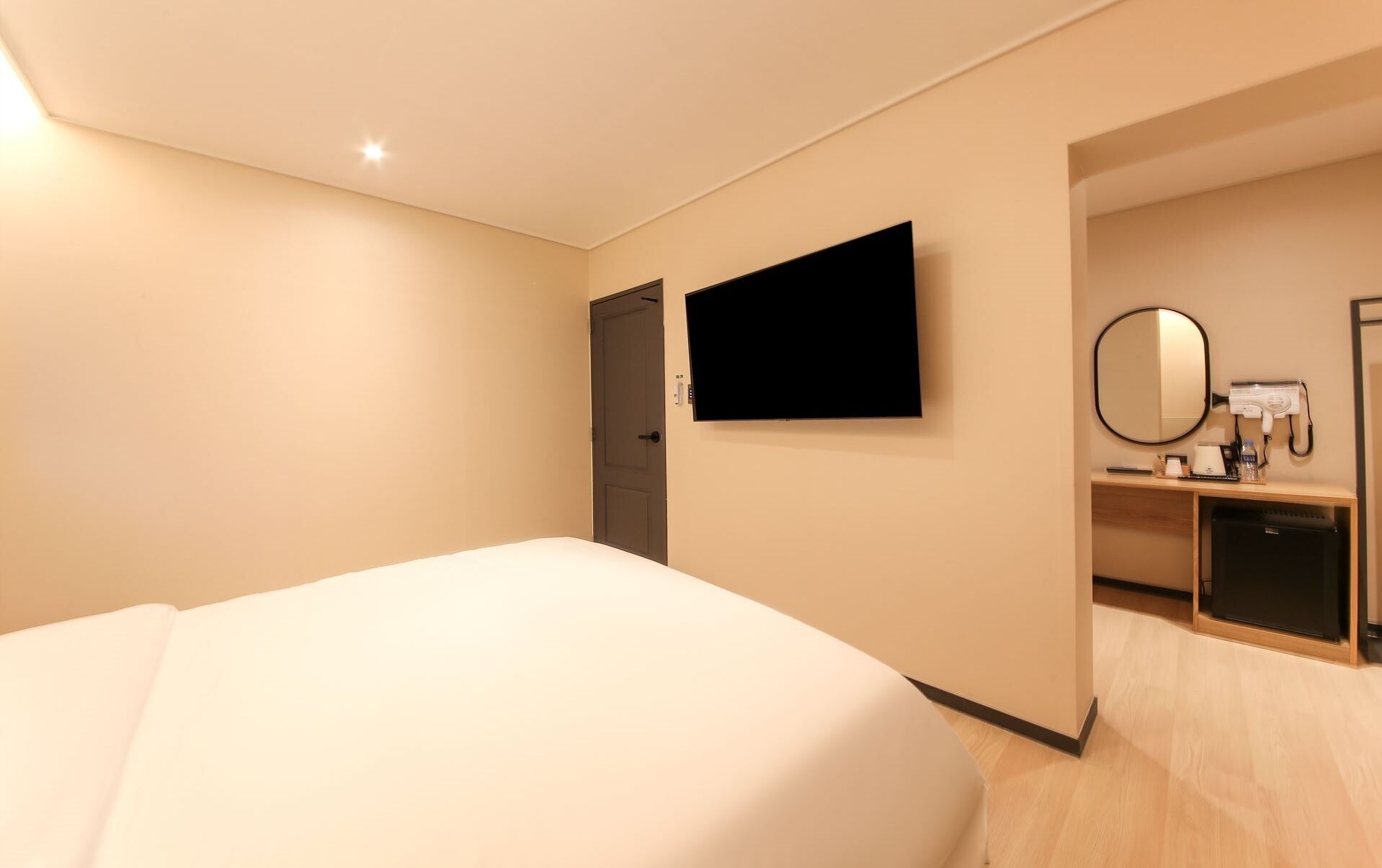 standard double room | premium bedding, down duvets, free wifi, bed sheets