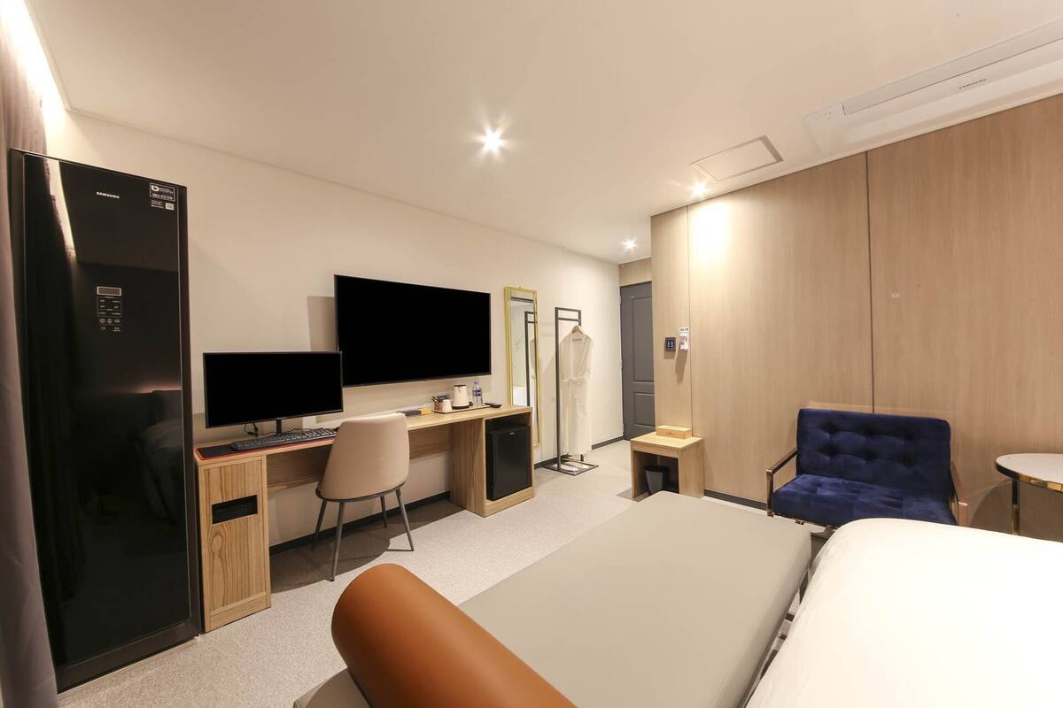 Suite | 高級寢具、羽絨被、免費 Wi-Fi、床單
