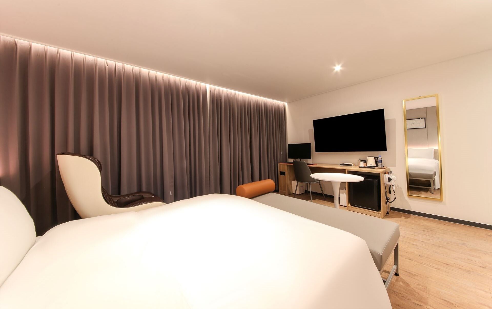 superior double room | premium bedding, down duvets, free wifi, bed sheets