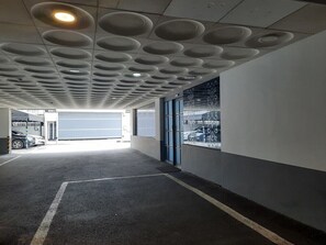 Free self parking, free valet parking - Hotel Gem (Busan)