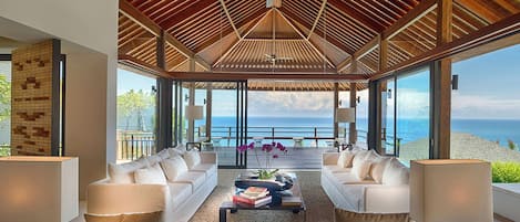 Villa Soham | 5 bedrooms, individually decorated, individually furnished, desk