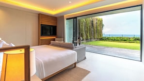 5 bedrooms, individually decorated, individually furnished, desk - Sohamsa Ocean Estate (Kutuh)