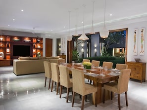 Villa, 5 habitaciones (Seseh Beach Villa I) | Servicio a la habitación