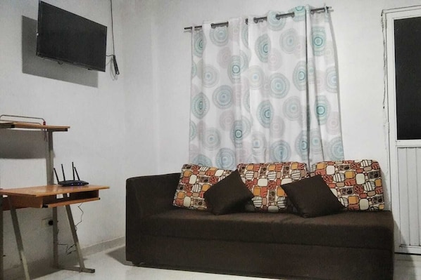 TV - Apartamento a dos minutos del mar (San Andrés)
