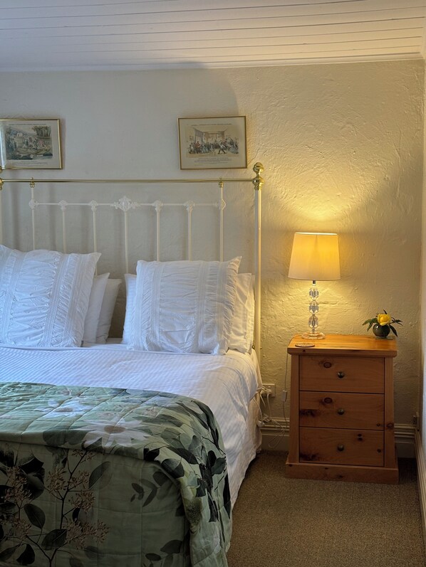 1 bedroom, desk, iron/ironing board, bed sheets