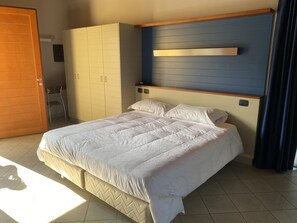 Room, 1 Bedroom, Accessible, Patio | 1 bilik tidur, Wi-fi 