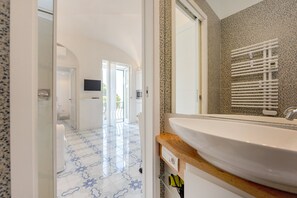 Bathroom - Azzurra, Capri Center (Capri)
